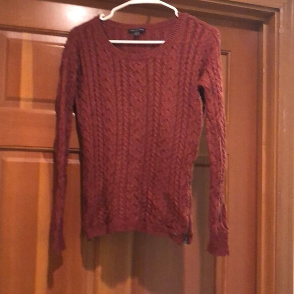 American Eagle Outfitters Cable Knit Sweater - Picture 1 of 9